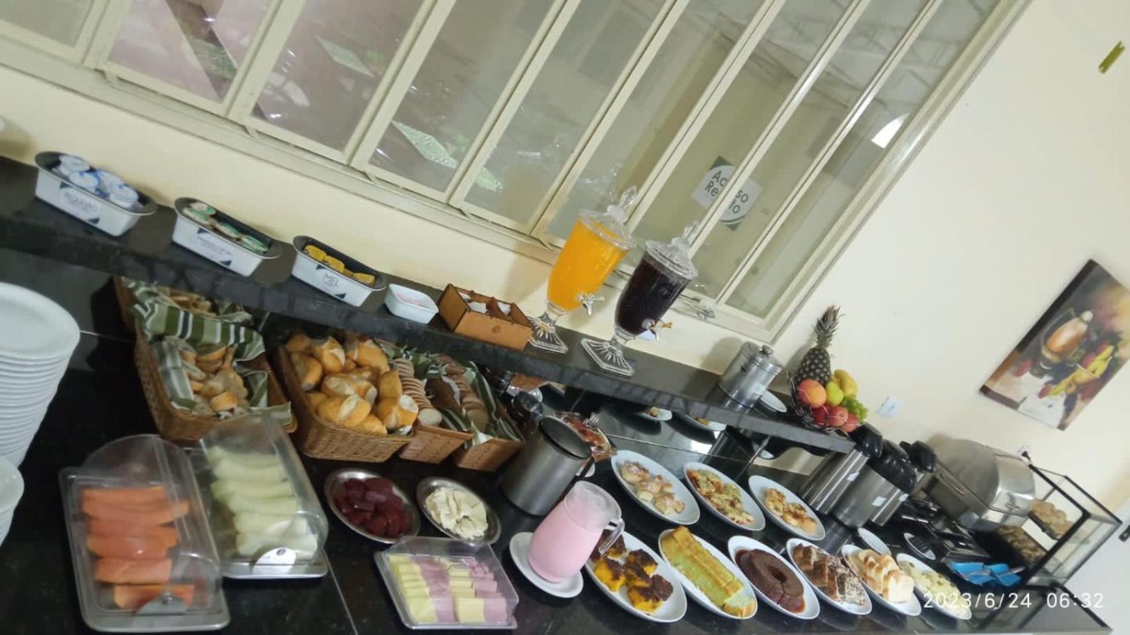 ביריגווי Perola Verde Hotel מראה חיצוני תמונה