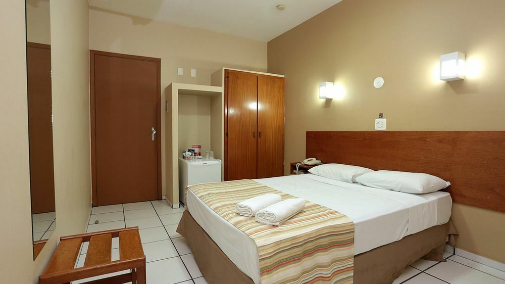 ביריגווי Perola Verde Hotel מראה חיצוני תמונה